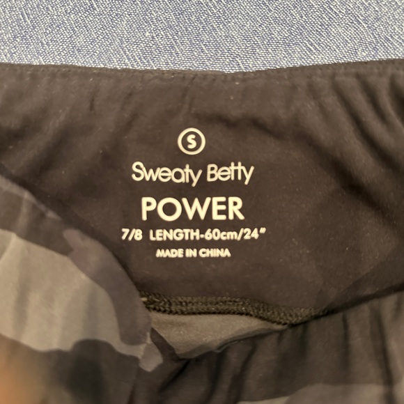 Sweaty Betty Camo Leggings - Picture 2 of 3